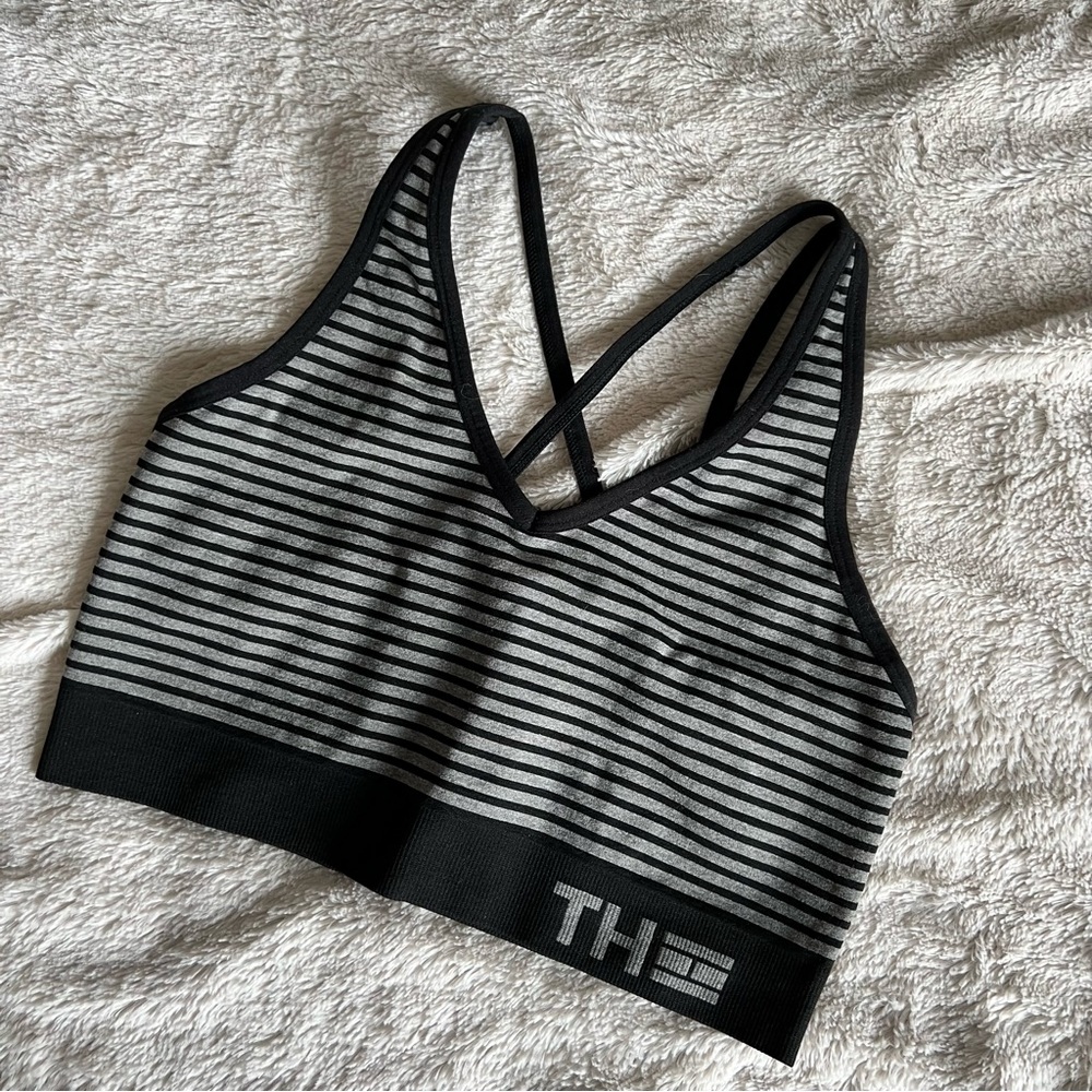 Tommy Hilfiger Intimates & Sleepwear | Tommy Hilfiger Seamless Sports Bra SZ M